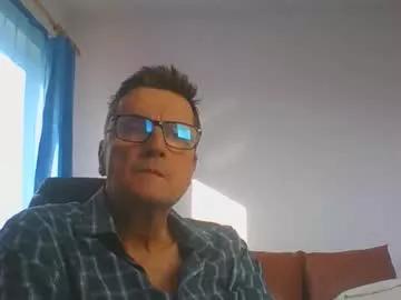 Freechat ulmeni4 on Chaturbate