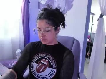 witchofhearts on Chaturbate