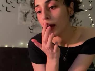 wonderland_stia on Chaturbate
