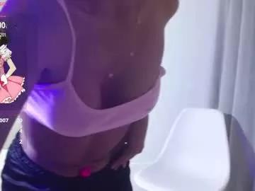 yuliethpetite on Chaturbate