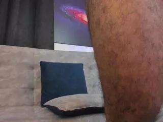 aaron_strong on Flirt4Free 