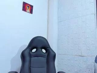 aaron_velour on Flirt4Free 