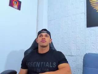 aaron_velour on Flirt4Free 