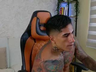 adan_reilly on Flirt4Free 