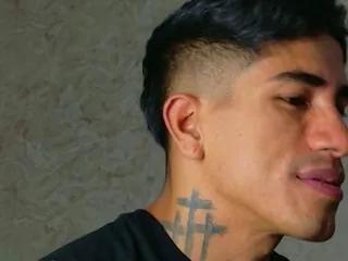 adan_reilly on Flirt4Free 