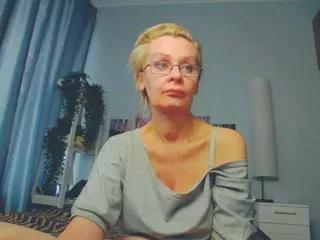 addie_lynn on Flirt4Free 