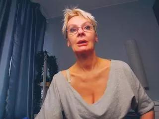 addie_lynn on Flirt4Free 