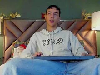 aidden_royce on Flirt4Free 