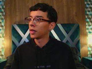 aidden_royce on Flirt4Free 