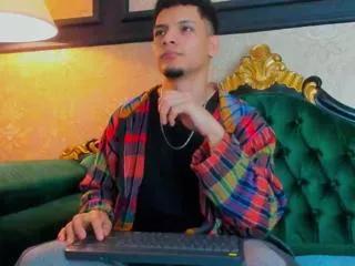 alessandro_kiing on Flirt4Free 