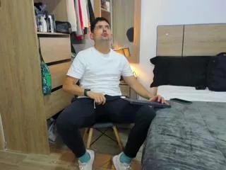 alessandro_sweet on Flirt4Free 