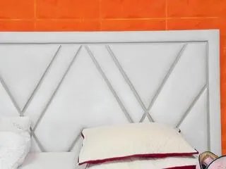 amara_foxx on Flirt4Free