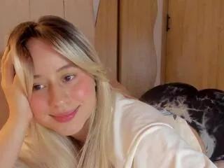 amy_blondes on Flirt4Free 