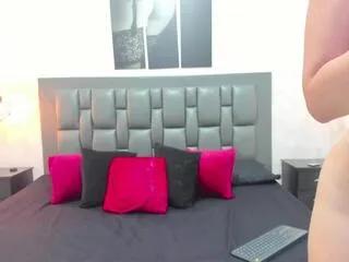 anahi_cardenas on Flirt4Free 