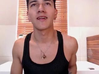 Offline andy_coopers on Flirt4Free