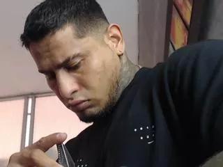 apolo_strongman on Flirt4Free 