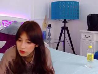 ariel_loove on Flirt4Free