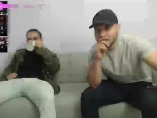 aron_jhustin on Flirt4Free