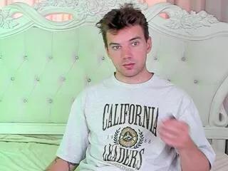 arthur_andrews on Flirt4Free 