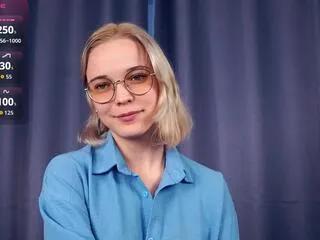 ashleigh_connington on Flirt4Free