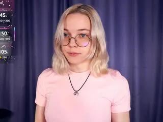 ashleigh_connington on Flirt4Free