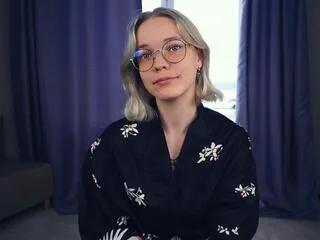 ashleigh_connington on Flirt4Free