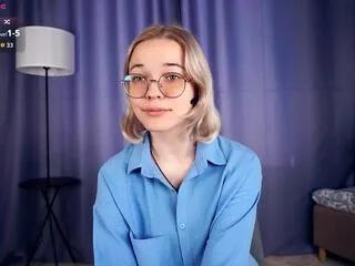 ashleigh_connington on Flirt4Free