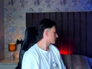 aslan_fox on Flirt4Free 