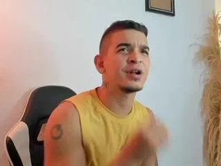 Offline aston_lux on Flirt4Free