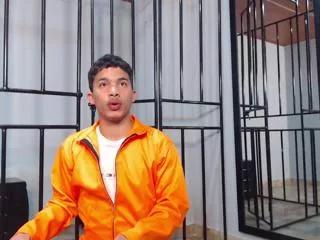 bayron_friends on Flirt4Free 