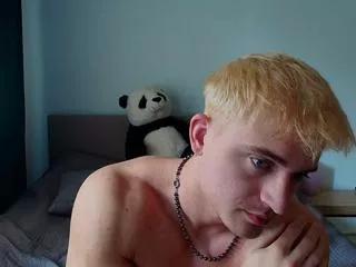 bengie_lauper on Flirt4Free 
