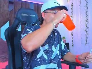 benjamin_calloway on Flirt4Free 