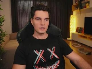 Offline billy_amore on Flirt4Free