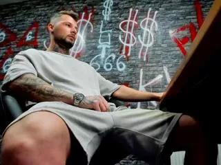 brian_hunt on Flirt4Free 