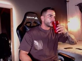 Freechat bruno_de_luca on Flirt4Free