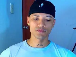 bryan_davee on Flirt4Free