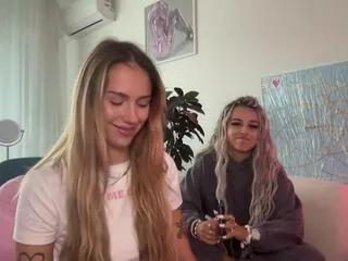 chantall_nikki on Flirt4Free
