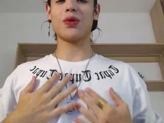 charlie_tomsom on Flirt4Free 