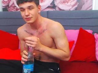 danny_cuomo on Flirt4Free 