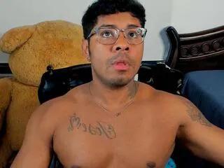 derek_castle on Flirt4Free