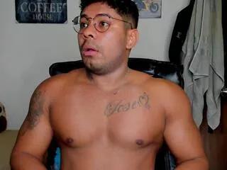 derek_castle on Flirt4Free