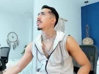 donovan_desmond on Flirt4Free 