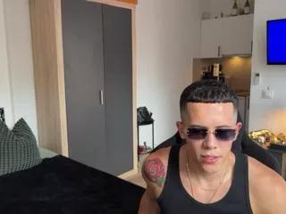 duncan_collins on Flirt4Free 