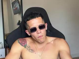 duncan_collins on Flirt4Free 