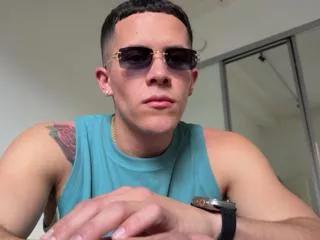 duncan_collins on Flirt4Free 
