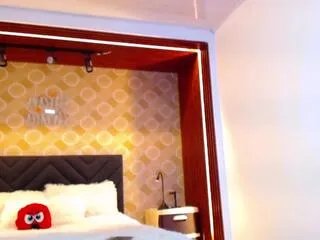 Offline elian_craig on Flirt4Free