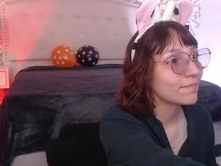 Away eliza_golden on Flirt4Free