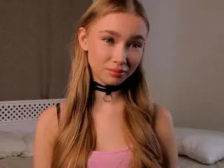 elwyna_ellson on Flirt4Free 