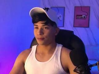 ely_wild on Flirt4Free