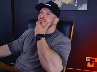 Private erick_angelo on Flirt4Free